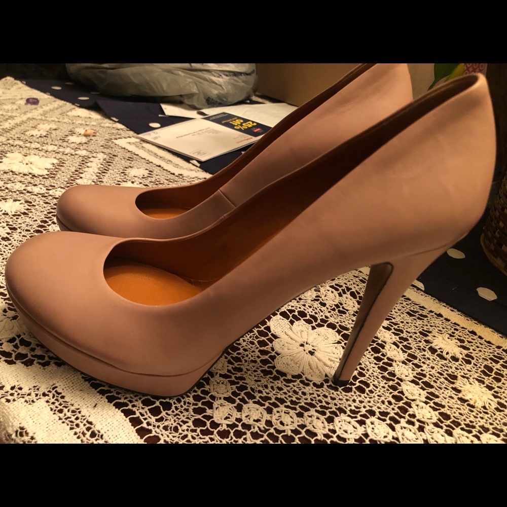 Gucci platform heels NWT